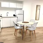 Renove Place Du Palais Avec Parking Апартаменты *