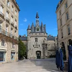 Renove Place Du Palais Avec Parking Διαμέρισμα Μπορντό