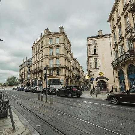 Renove Place Du Palais Avec Parking شقة بوردو