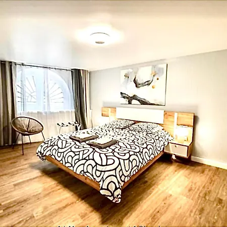 דירה Renove Place Du Palais Avec Parking *