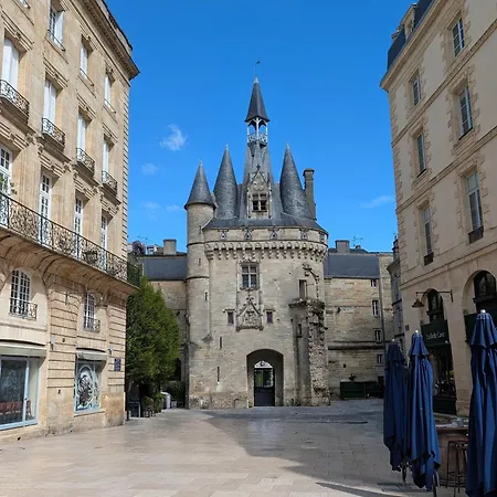 Renove Place Du Palais Avec Parking Apartment Bordeaux
